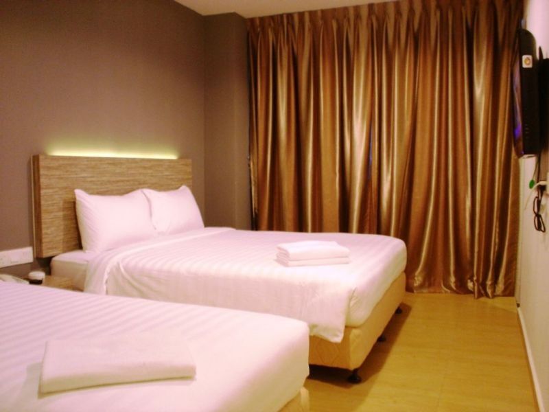 Here Hotel Skudai Ngoại thất bức ảnh