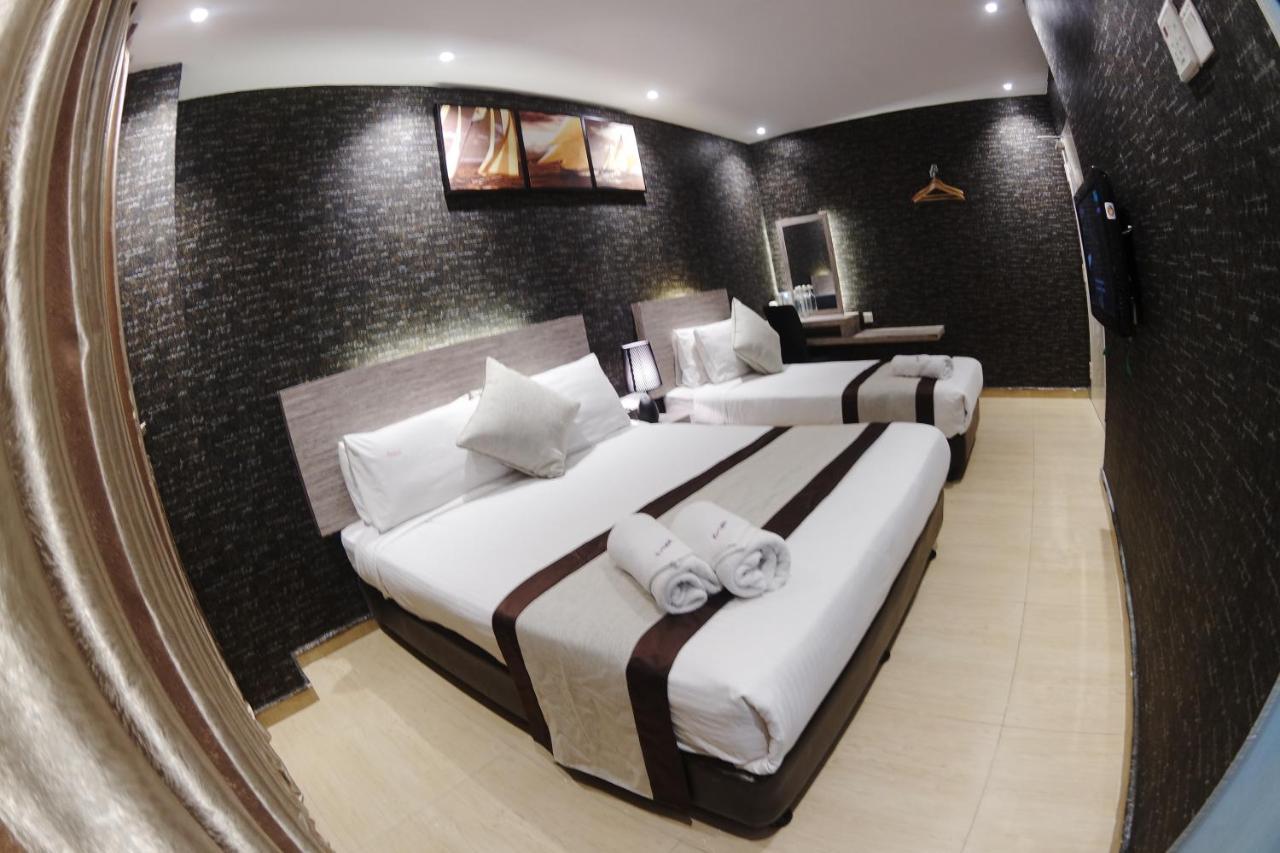 Here Hotel Skudai Ngoại thất bức ảnh