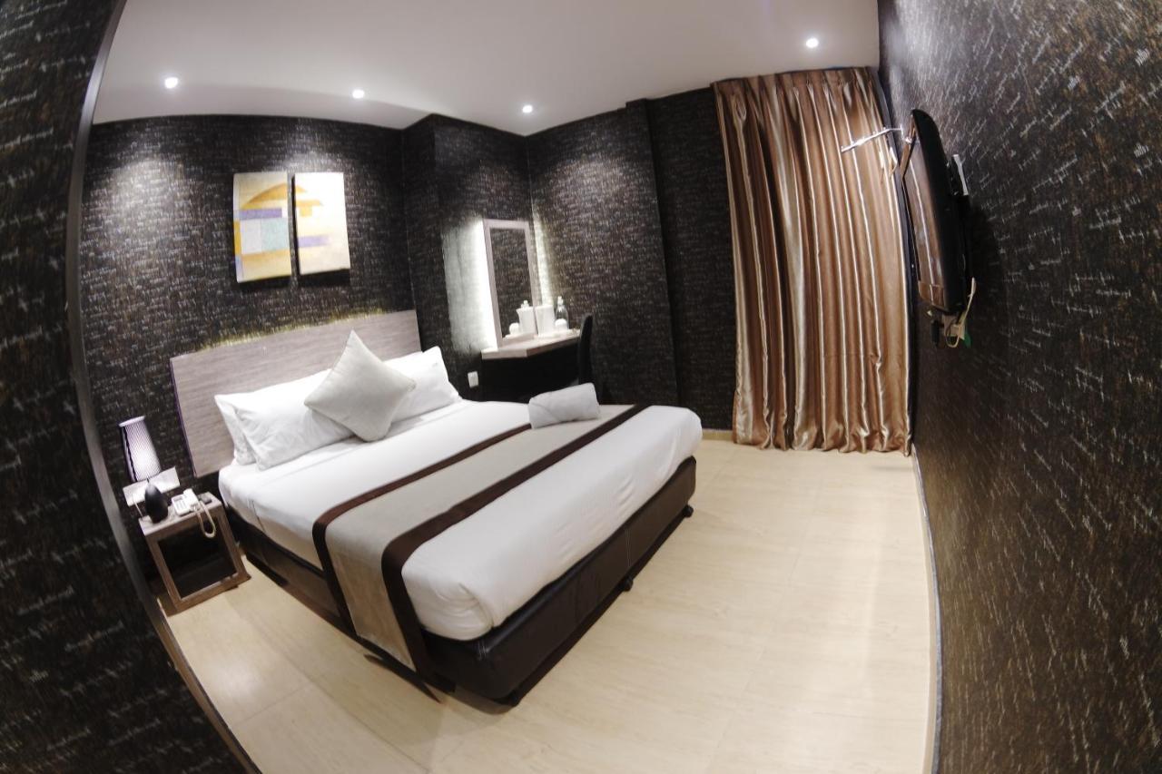 Here Hotel Skudai Ngoại thất bức ảnh