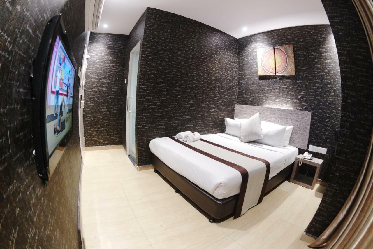 Here Hotel Skudai Ngoại thất bức ảnh