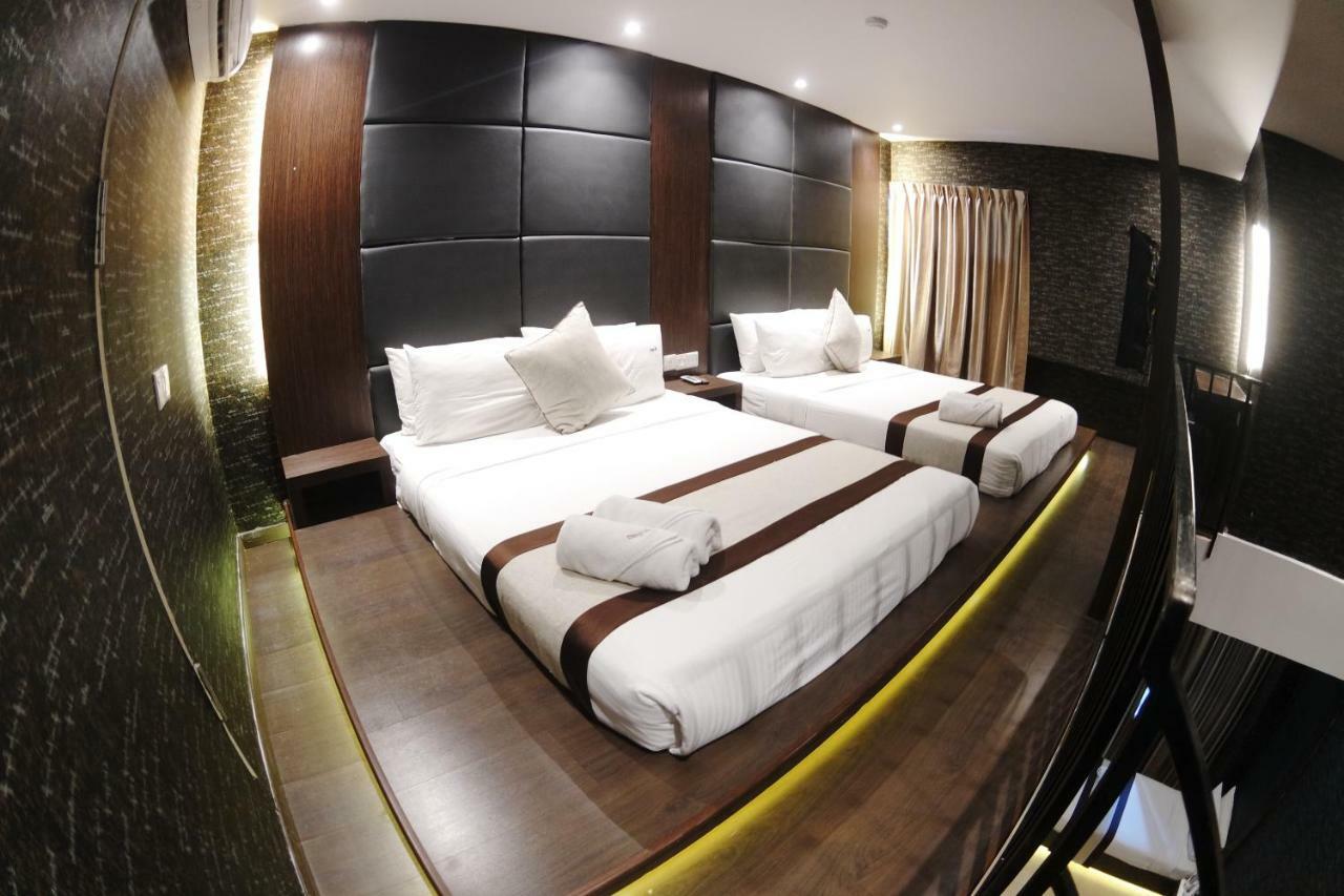 Here Hotel Skudai Ngoại thất bức ảnh